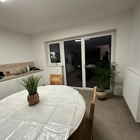 Appartement Neuf 2 Chambres Pour 5 Personnes Mons Exterior photo